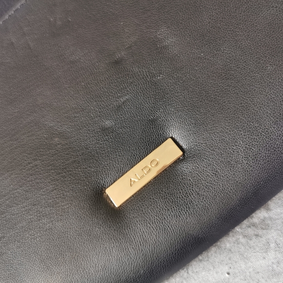 ALDO - clutch/purse with removable chain - Picture 4 of 4